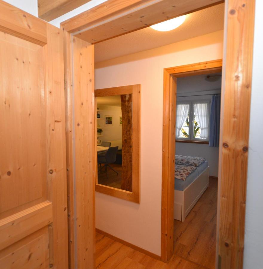 Ferienwohnung Traumschiff Erzingen エクステリア 写真